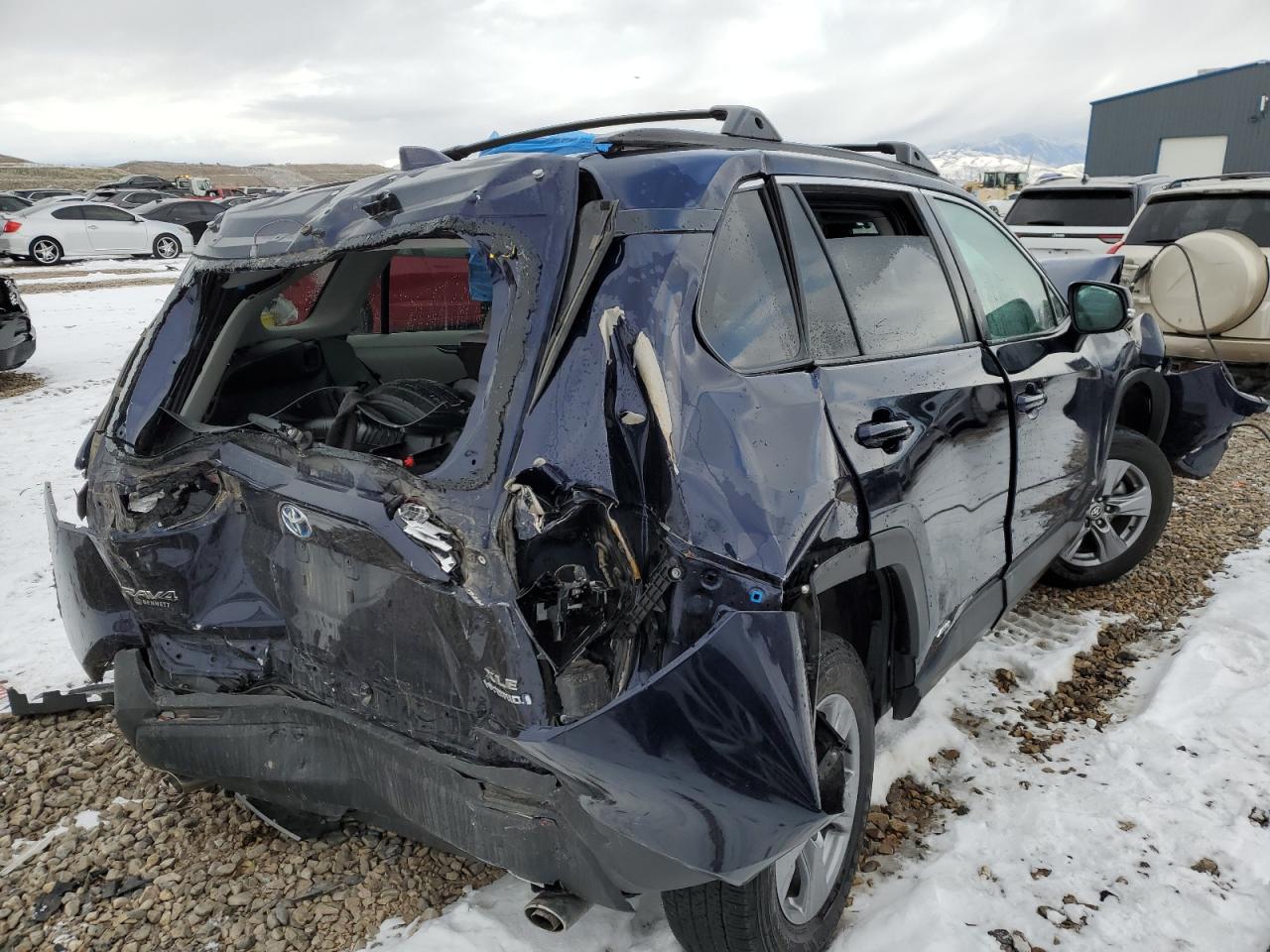 2022 TOYOTA RAV4 XLE VIN:4T3RWRFVXNU065356