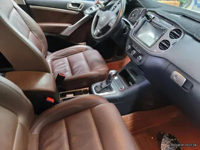 2014 Volkswagen Tiguan VIN: