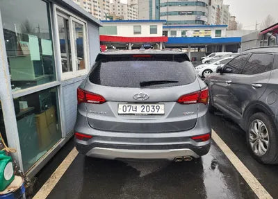 2017 Hyundai Santa FE KMHSW81UBHU758465 VIN:KMHSW81UBHU758465