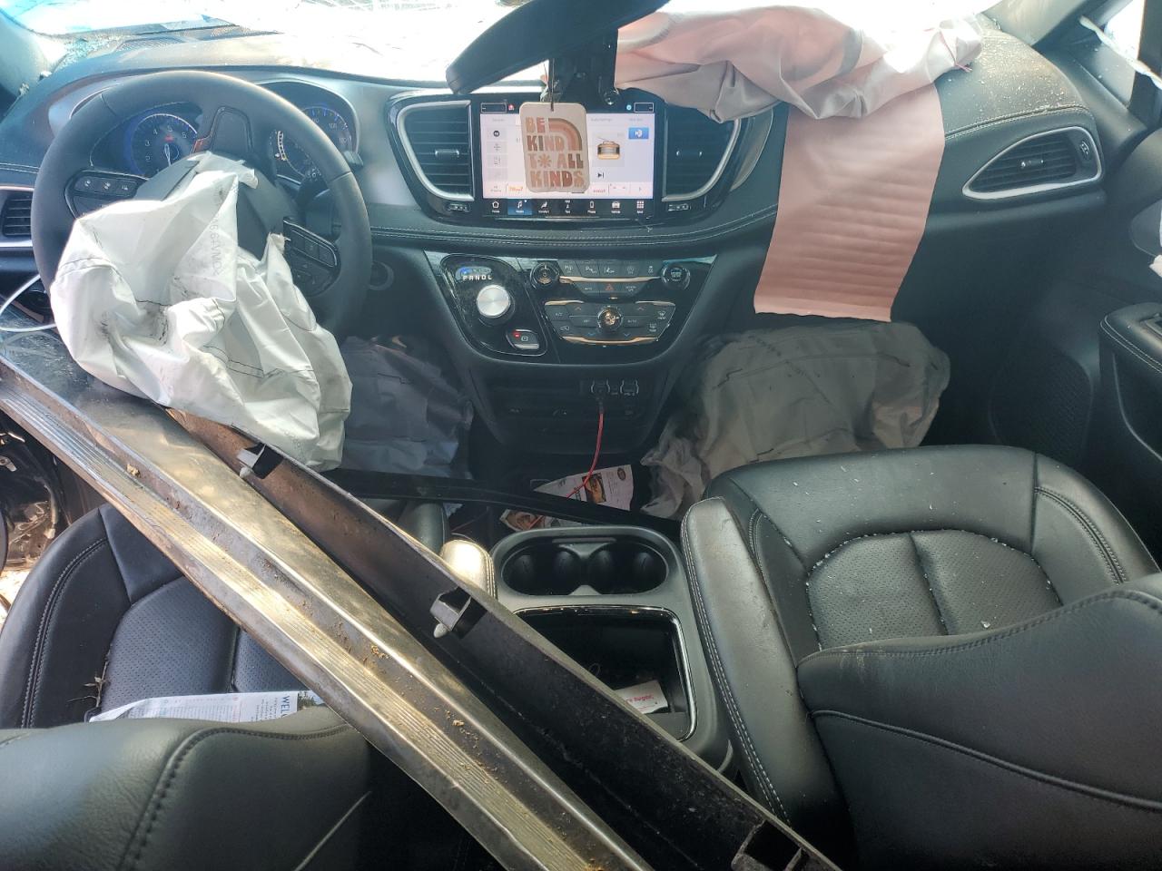 2022 CHRYSLER PACIFICA TOURING L VIN:2C4RC1BG8NR152314