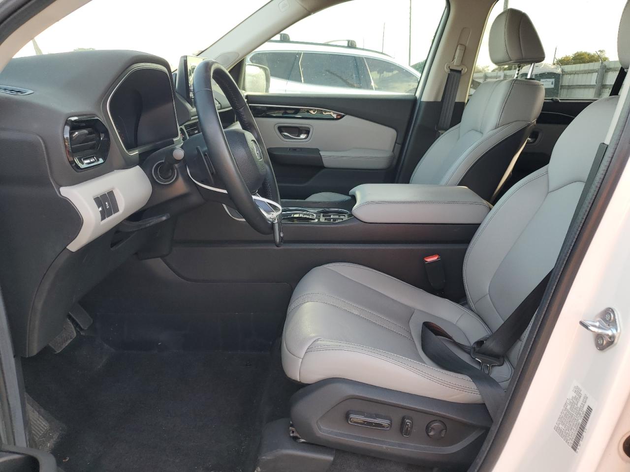 2024 HONDA PILOT TOURING VIN:5FNYG2H76RB008887