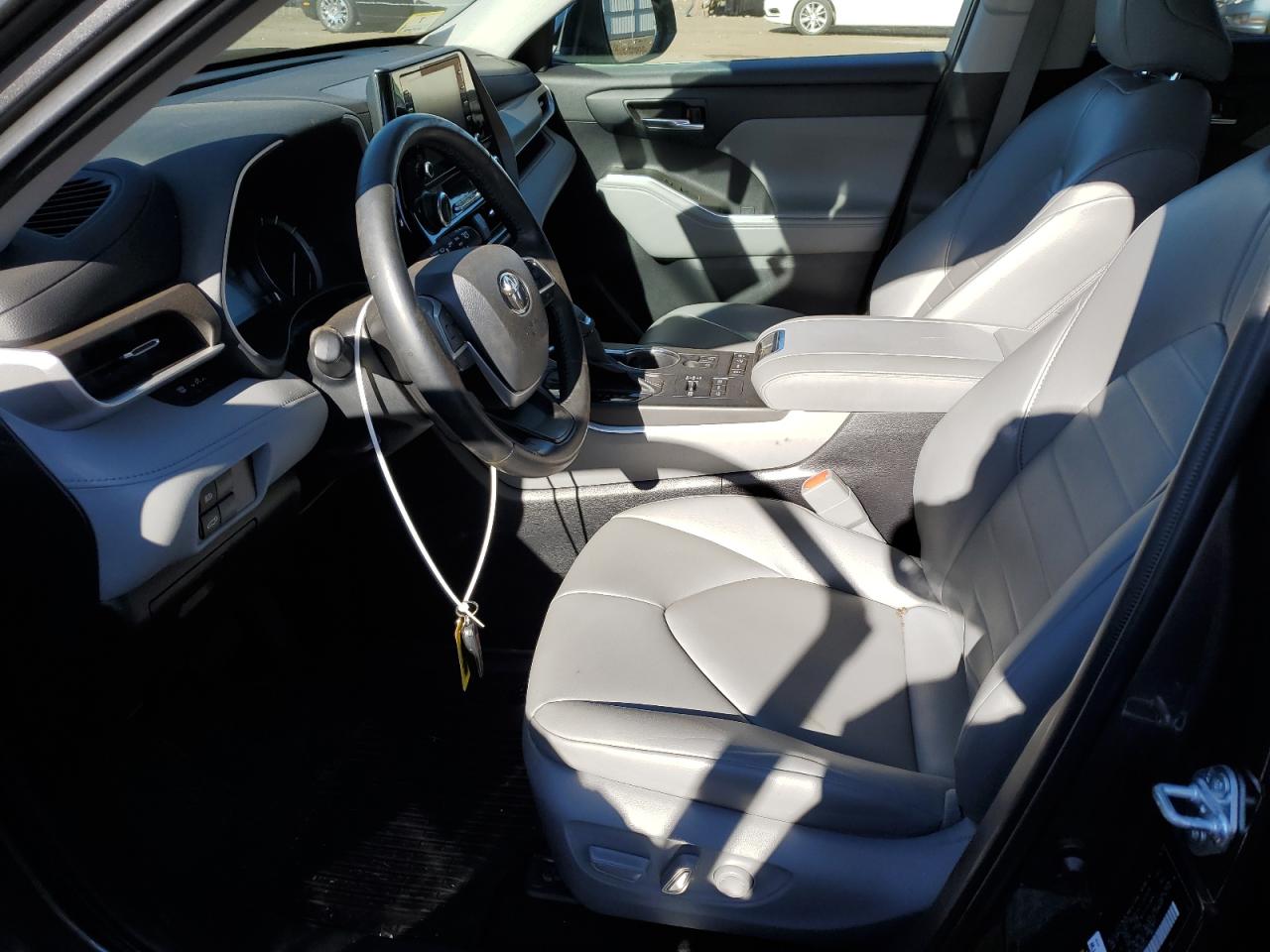 2022 TOYOTA HIGHLANDER XLE VIN:5TDHZRBH1NS582470