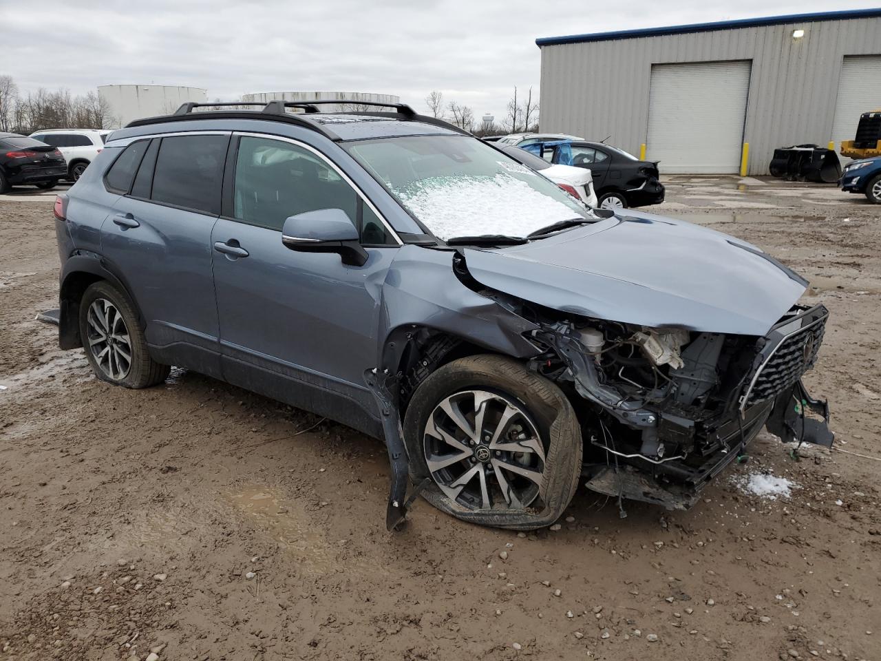 2022 TOYOTA COROLLA CROSS XLE VIN:7MUDAABG9NV015122