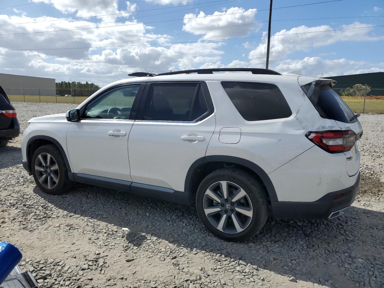 2023 HONDA PILOT TOURING VIN:5FNYG2H76PB013732