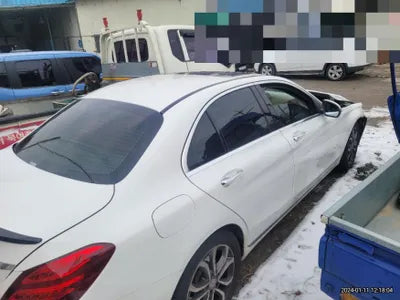 2016 Mercedes-Benz C 200 VIN: