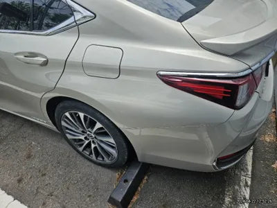 2018 Lexus ES 300 VIN: