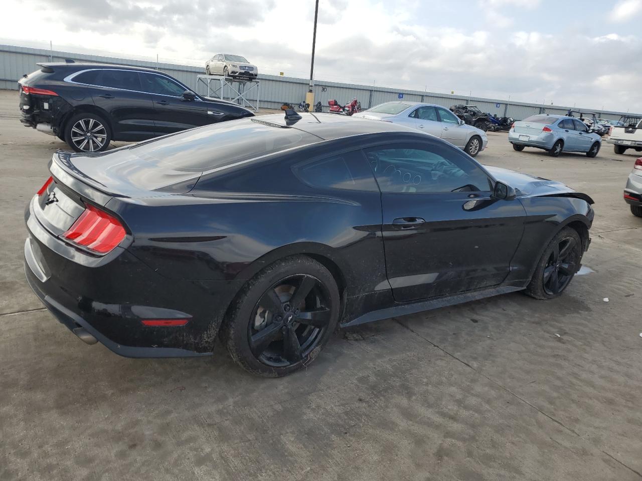 2022 FORD MUSTANG  VIN:1FA6P8TH4N5110636