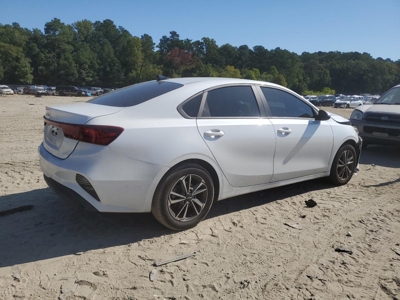 2023 KIA FORTE LX VIN:3KPF24AD0PE694879