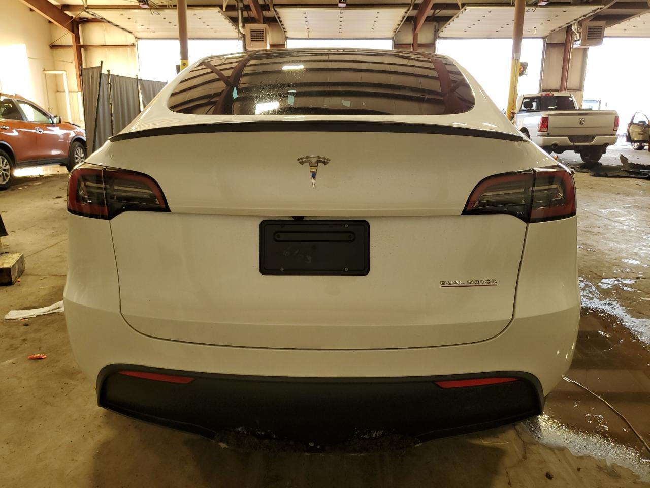2023 TESLA MODEL Y  VIN:7SAYGDEF1PF800632