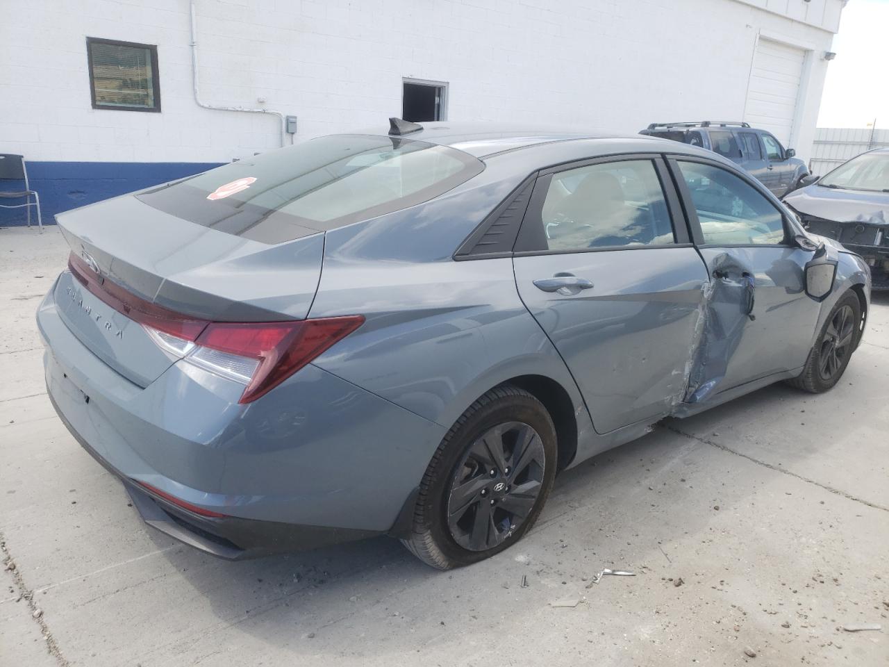 2022 HYUNDAI ELANTRA SEL VIN:KMHLM4AG2NU243809