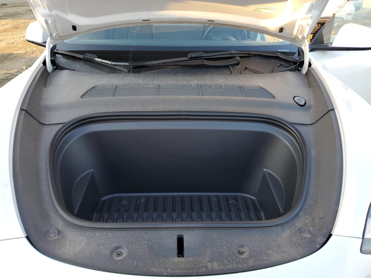 2023 TESLA MODEL Y  VIN:7SAYGDEE6PA114803