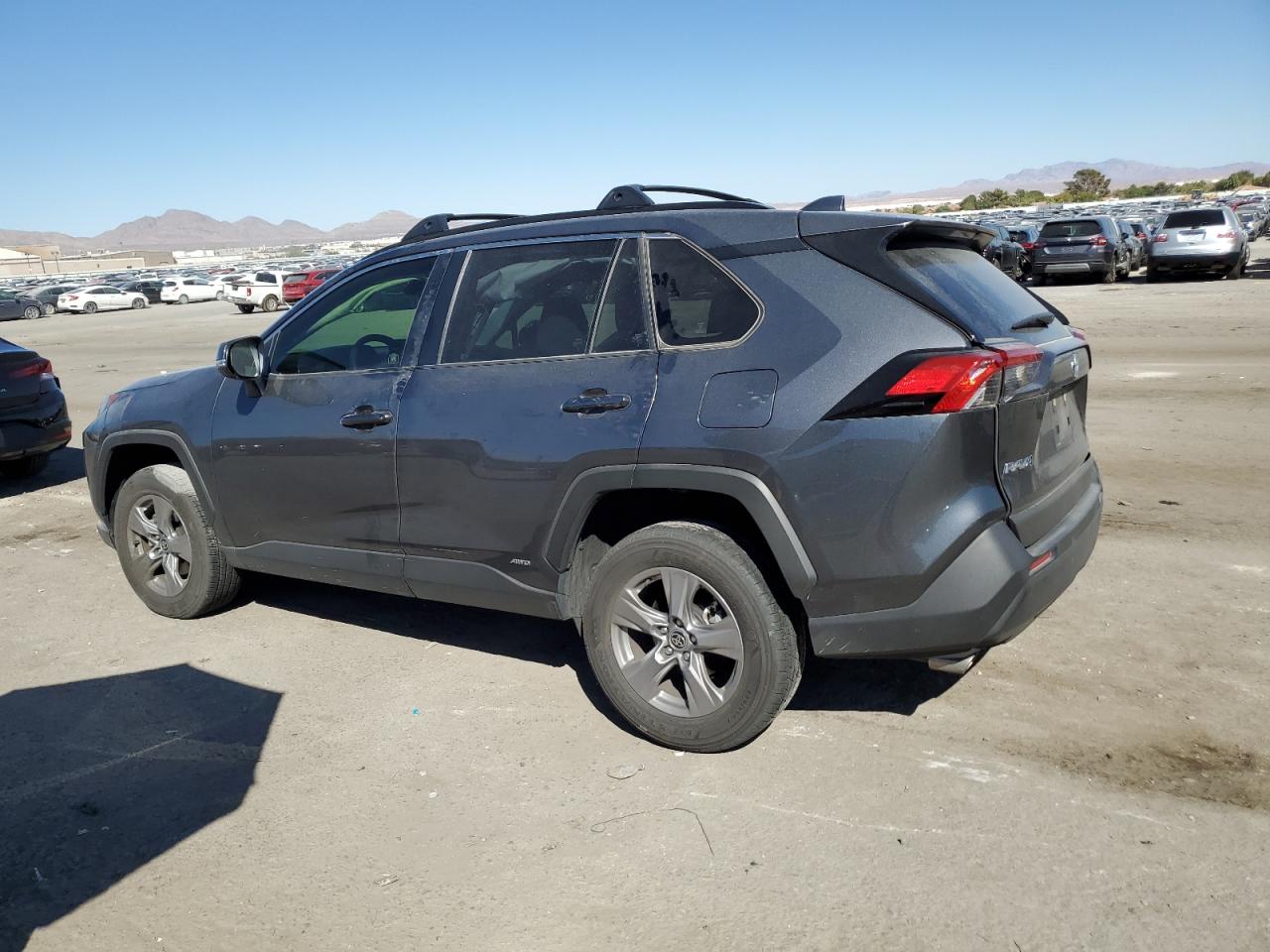 2022 TOYOTA RAV4 XLE VIN:JTMRWRFV9ND164019