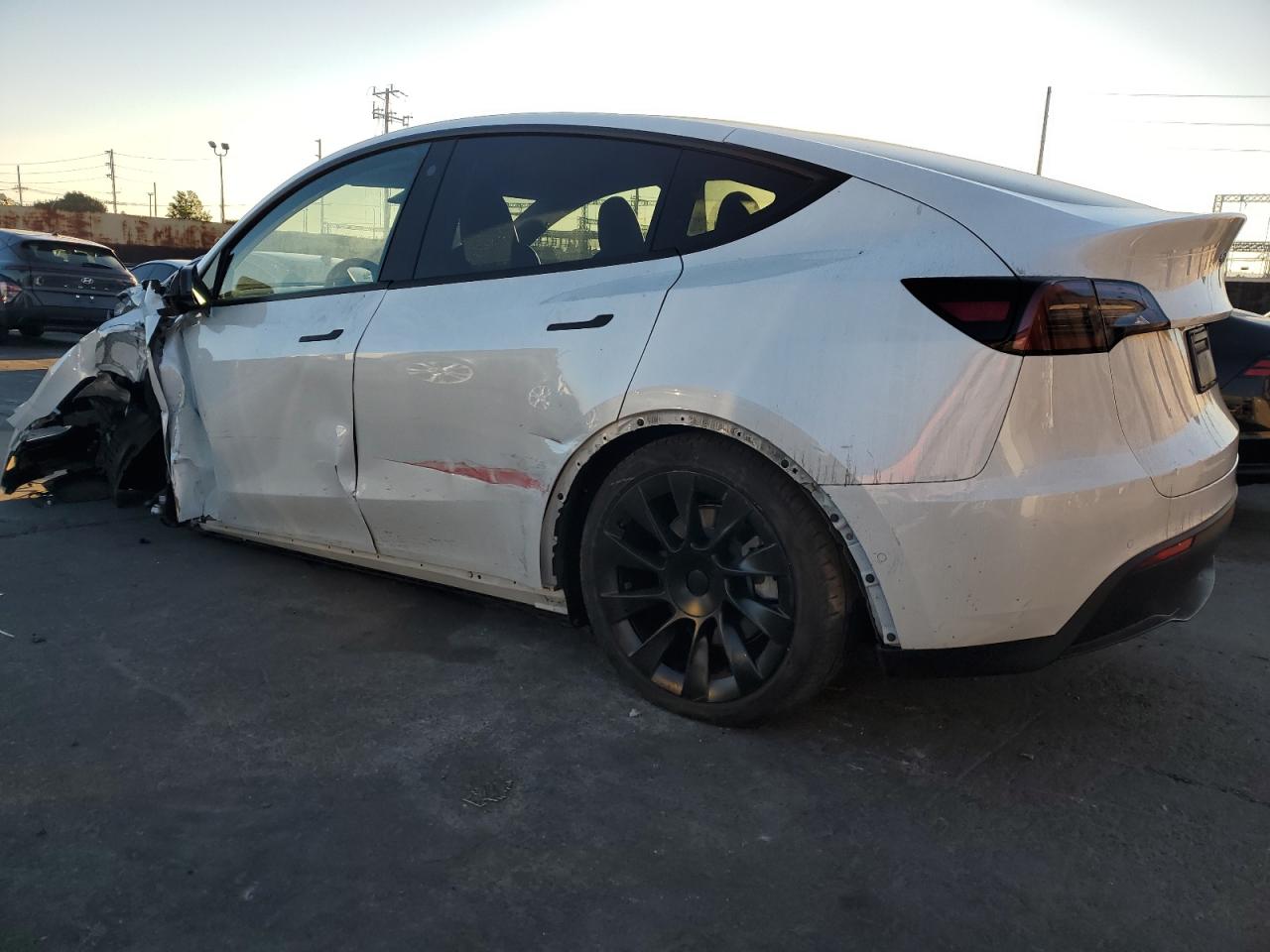 2022 TESLA MODEL Y  VIN:7SAYGDEE2NA020351