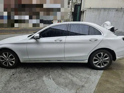 2015 Mercedes-Benz C 200 VIN: