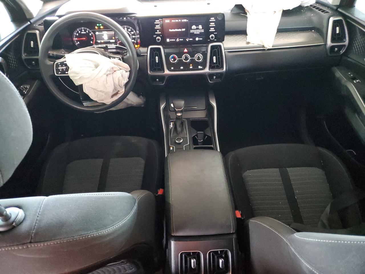 2022 KIA SORENTO LX VIN:5XYRGDLC4NG083787