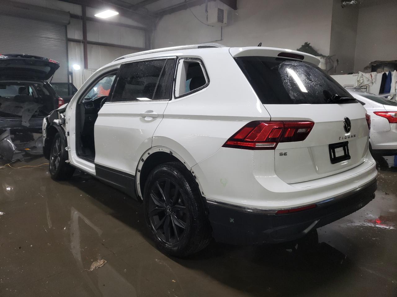 2024 VOLKSWAGEN TIGUAN SE VIN:3VVMB7AX5RM054728