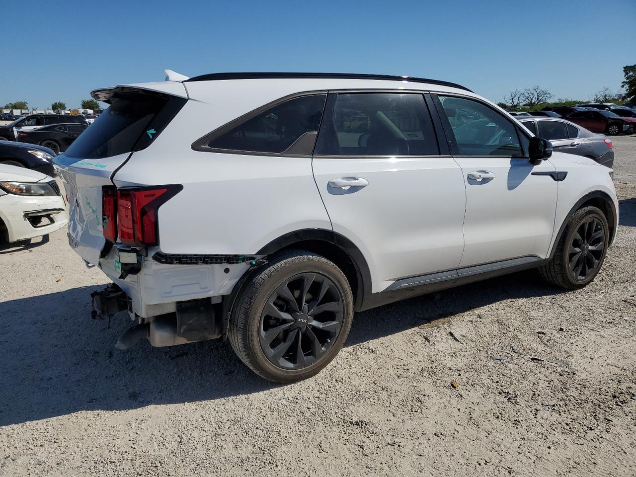 2022 KIA SORENTO SX VIN:5XYRK4LF1NG083741