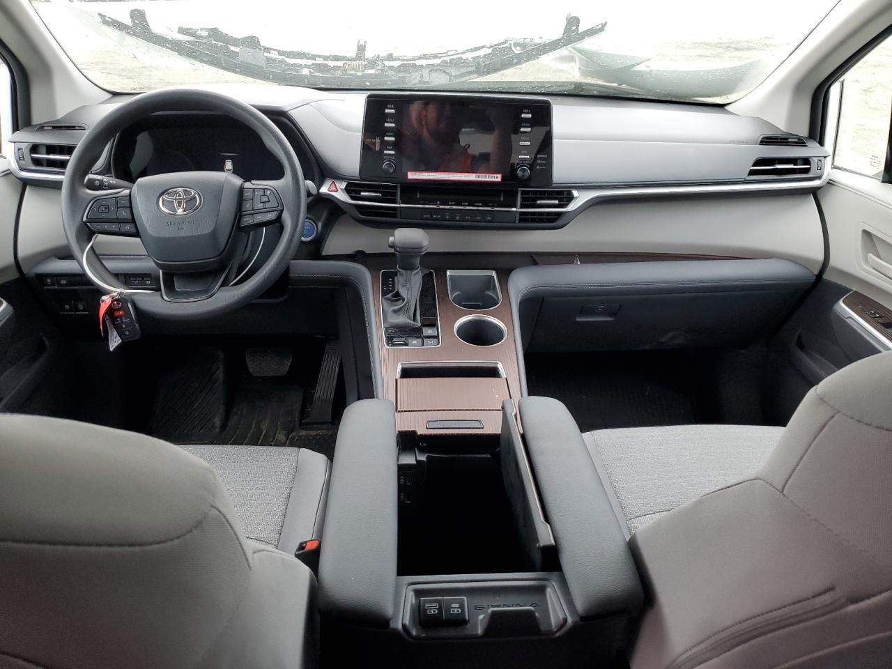 2024 TOYOTA SIENNA LE VIN:5TDKRKEC7RS194677