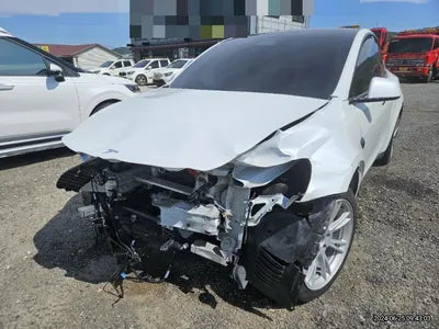 2022 Tesla Model Y VIN: