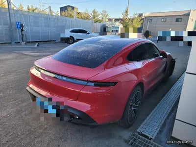 2022 Porsche Taycan VIN: