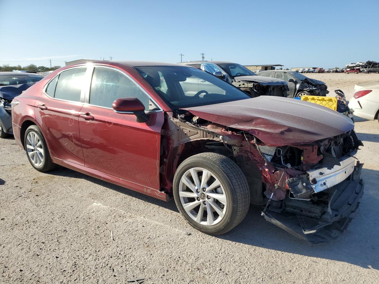 2022 TOYOTA CAMRY LE VIN:4T1R11AK0NU630946