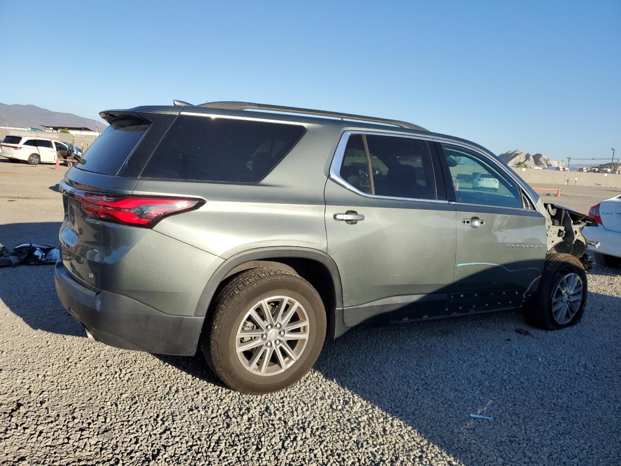 2022 CHEVROLET TRAVERSE LT VIN:1GNERHKW2NJ122329