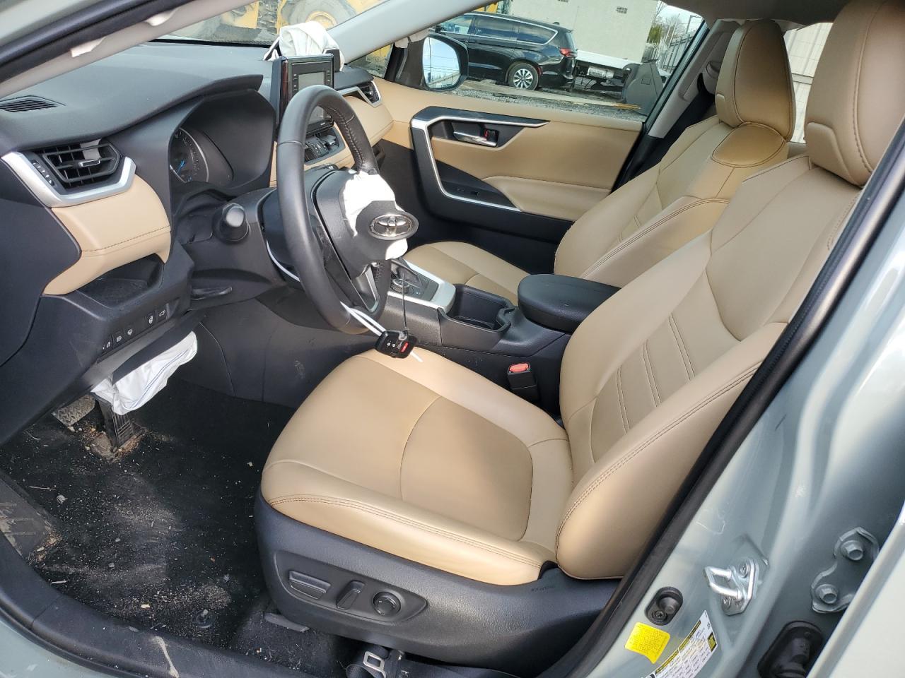 2022 TOYOTA RAV4 XLE PREMIUM VIN:4T3B6RFV4NU089766