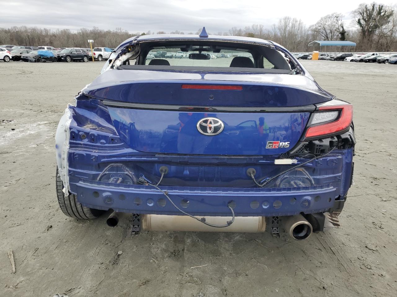 2022 TOYOTA GR 86  VIN:JF1ZNBC18N8757767