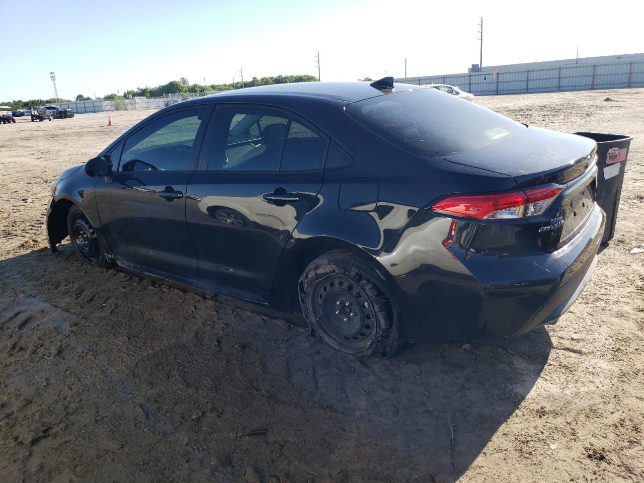 2022 TOYOTA COROLLA LE VIN:JTDEPMAE9NJ229569