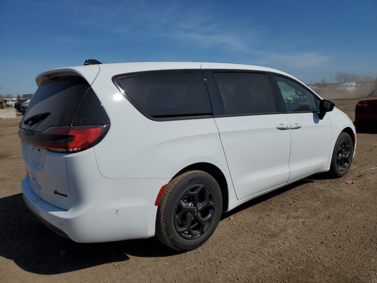 2024 CHRYSLER PACIFICA HYBRID SELECT VIN:2C4RC1S77RR138300