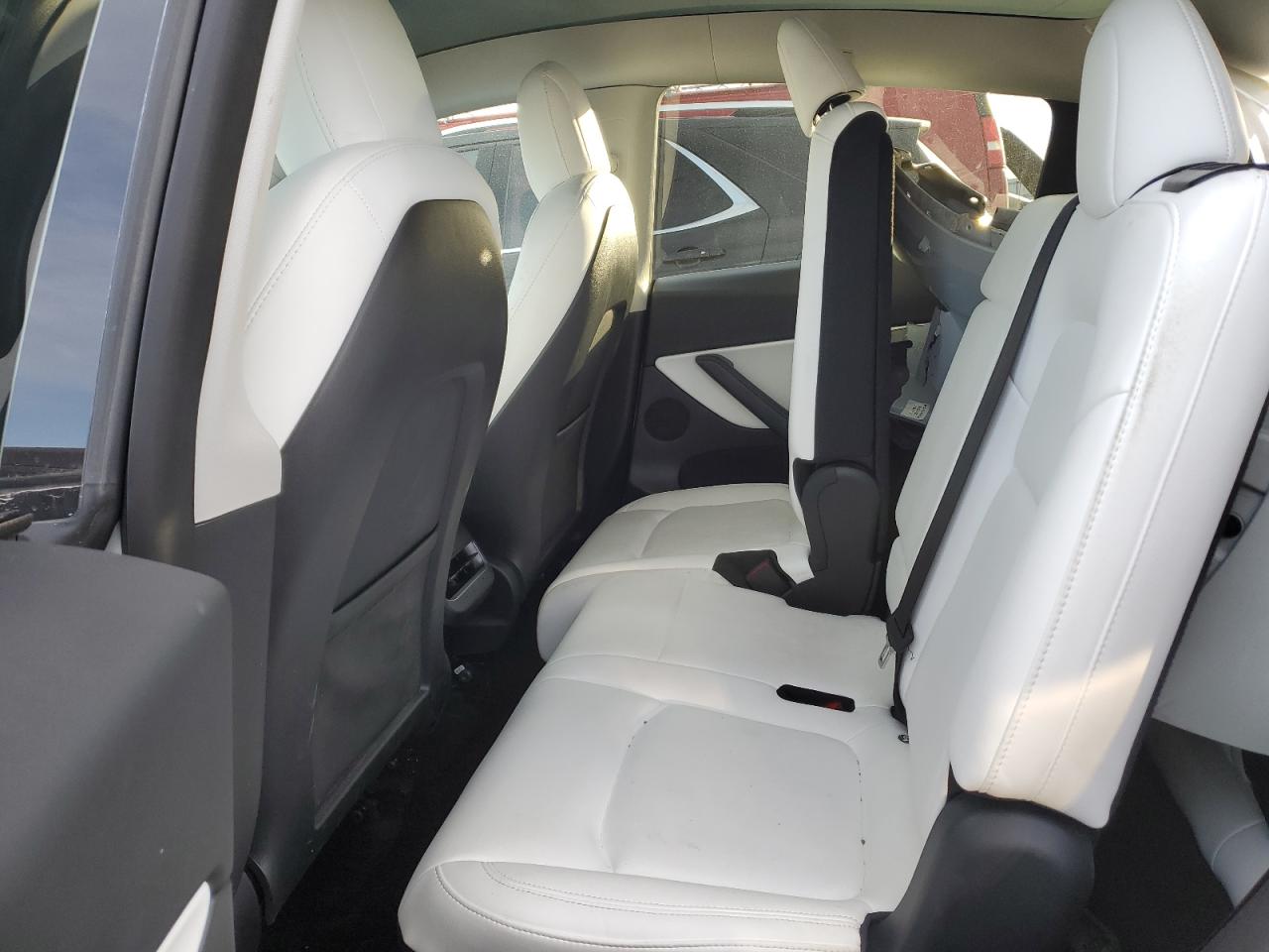 2022 TESLA MODEL Y  VIN:7SAYGAEE5NF390016