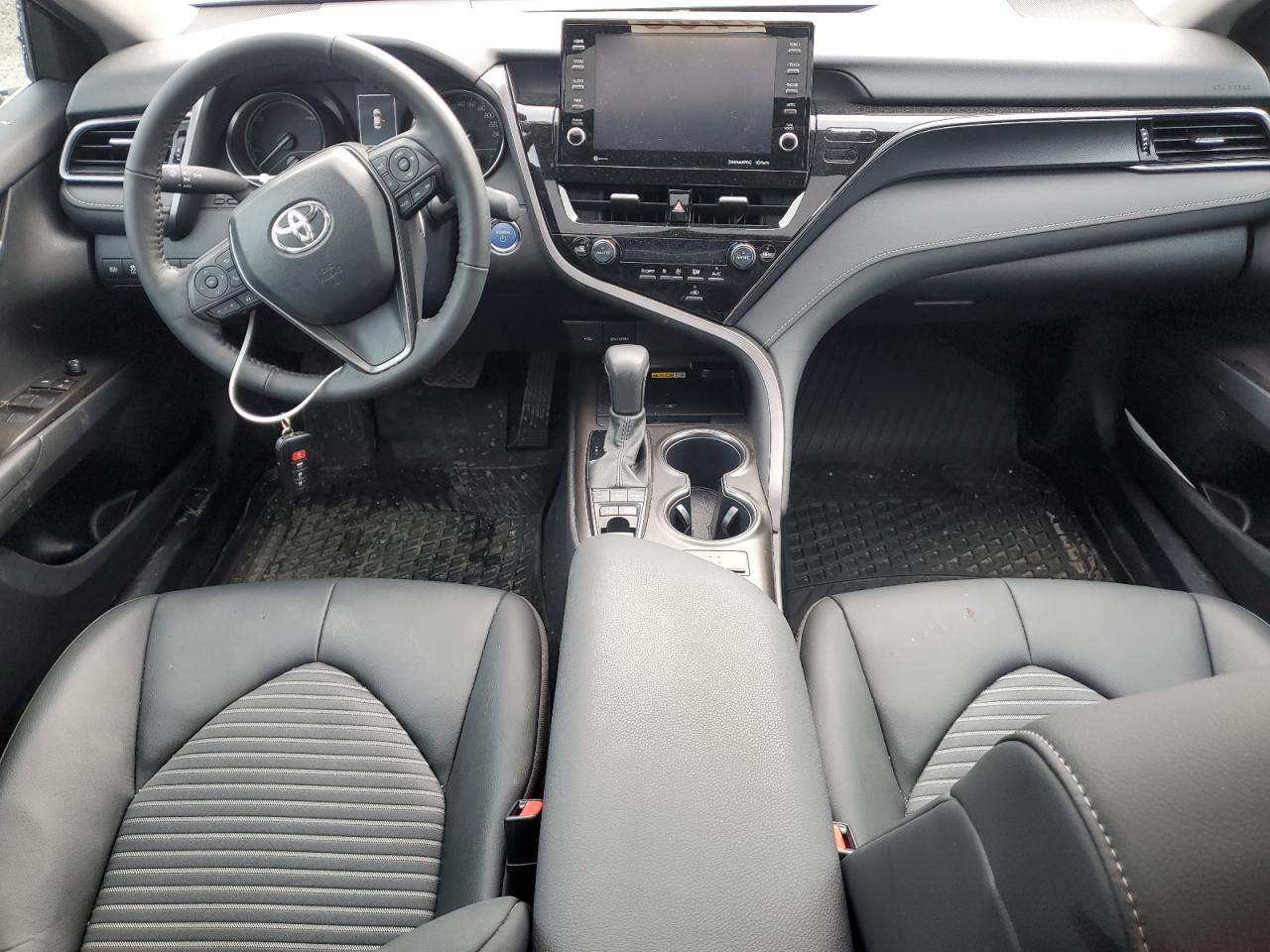 2024 TOYOTA CAMRY XLE VIN:4T1B21HKXRU021034