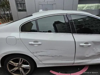 2017 Volvo S60 VIN: