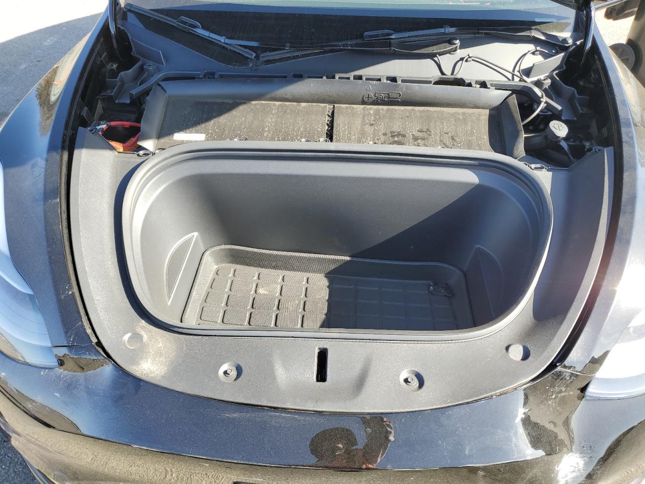 2023 TESLA MODEL Y  VIN:7SAYGDEE3PA197087