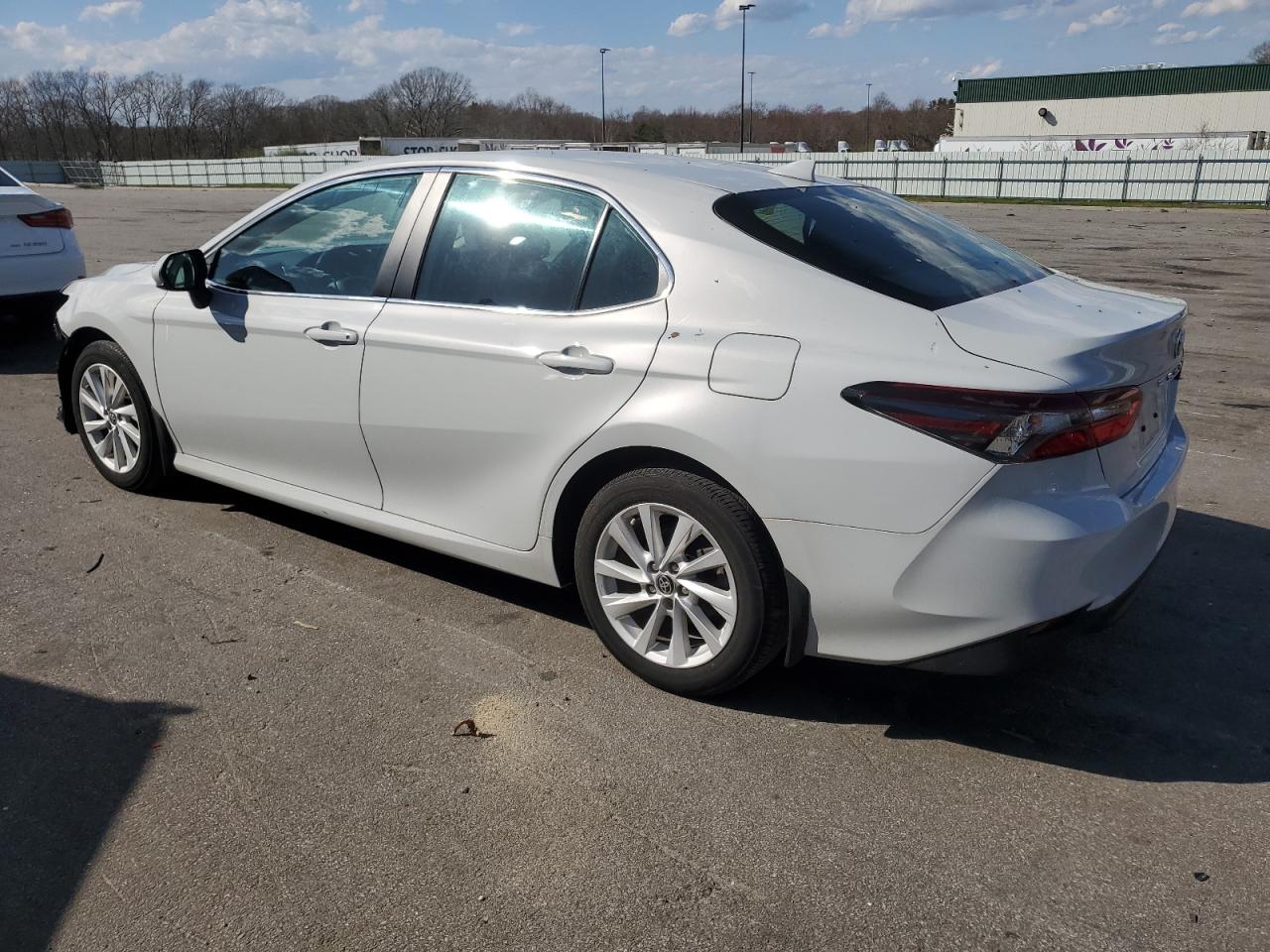 2022 TOYOTA CAMRY LE VIN:4T1C11AK4NU047043