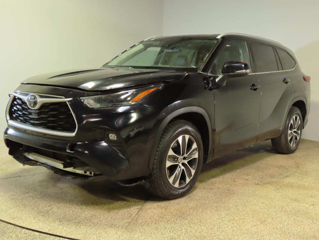 2022 TOYOTA HIGHLANDER XLE VIN:5TDGZRAH1NS102523