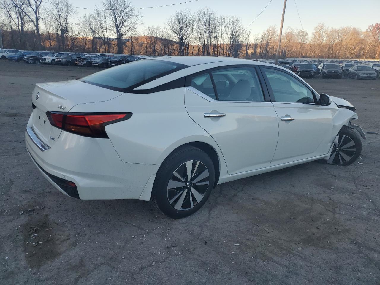2022 NISSAN ALTIMA SV VIN:1N4BL4DWXNN396928