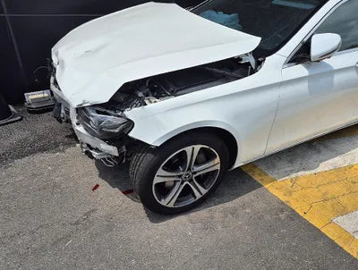 2018 Mercedes-Benz E 300 VIN: