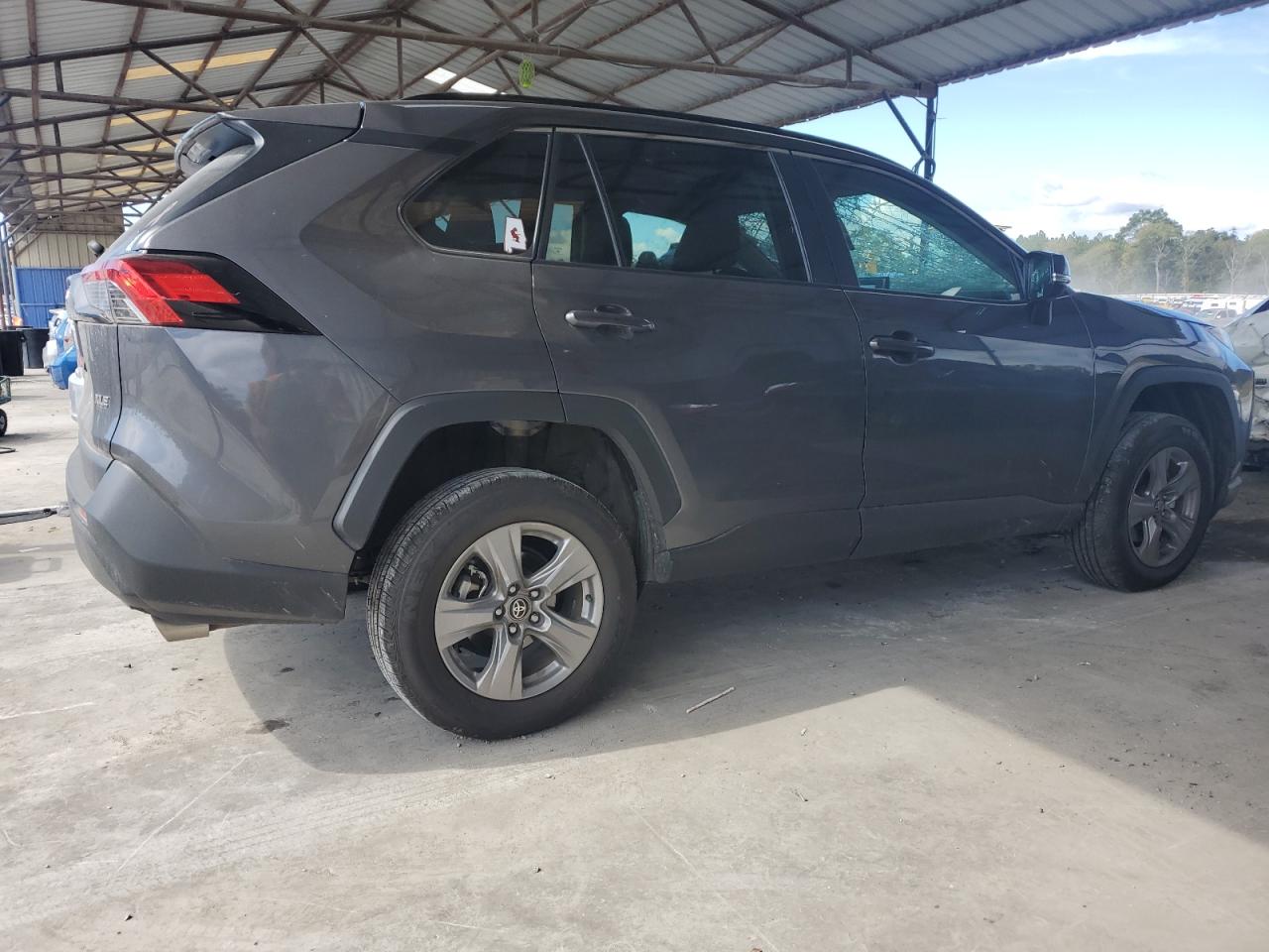 2022 TOYOTA RAV4 XLE VIN:2T3W1RFV3NC196759