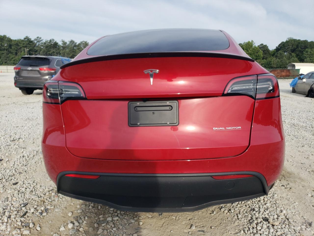 2023 TESLA MODEL Y  VIN:7SAYGDEF5PF979841