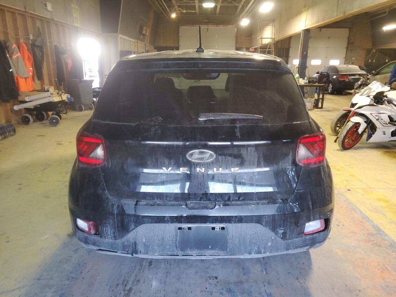 2023 HYUNDAI VENUE SE VIN:KMHRB8A3XPU215053