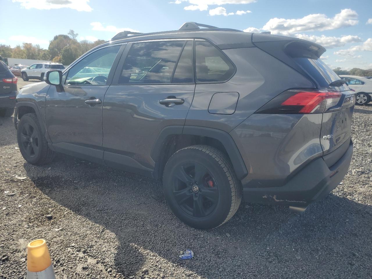 2022 TOYOTA RAV4 XLE VIN:2T3P1RFV5NC270266