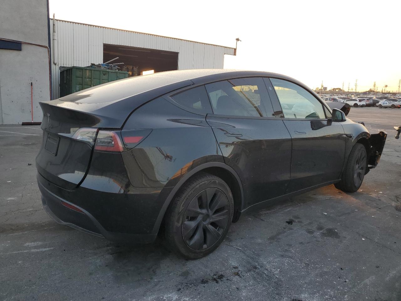 2024 TESLA MODEL Y  VIN:7SAYGDED1RF132087