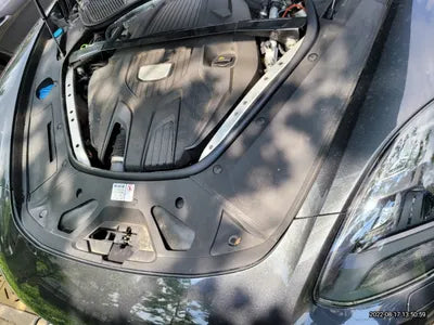 2018 Porsche Panamera VIN: