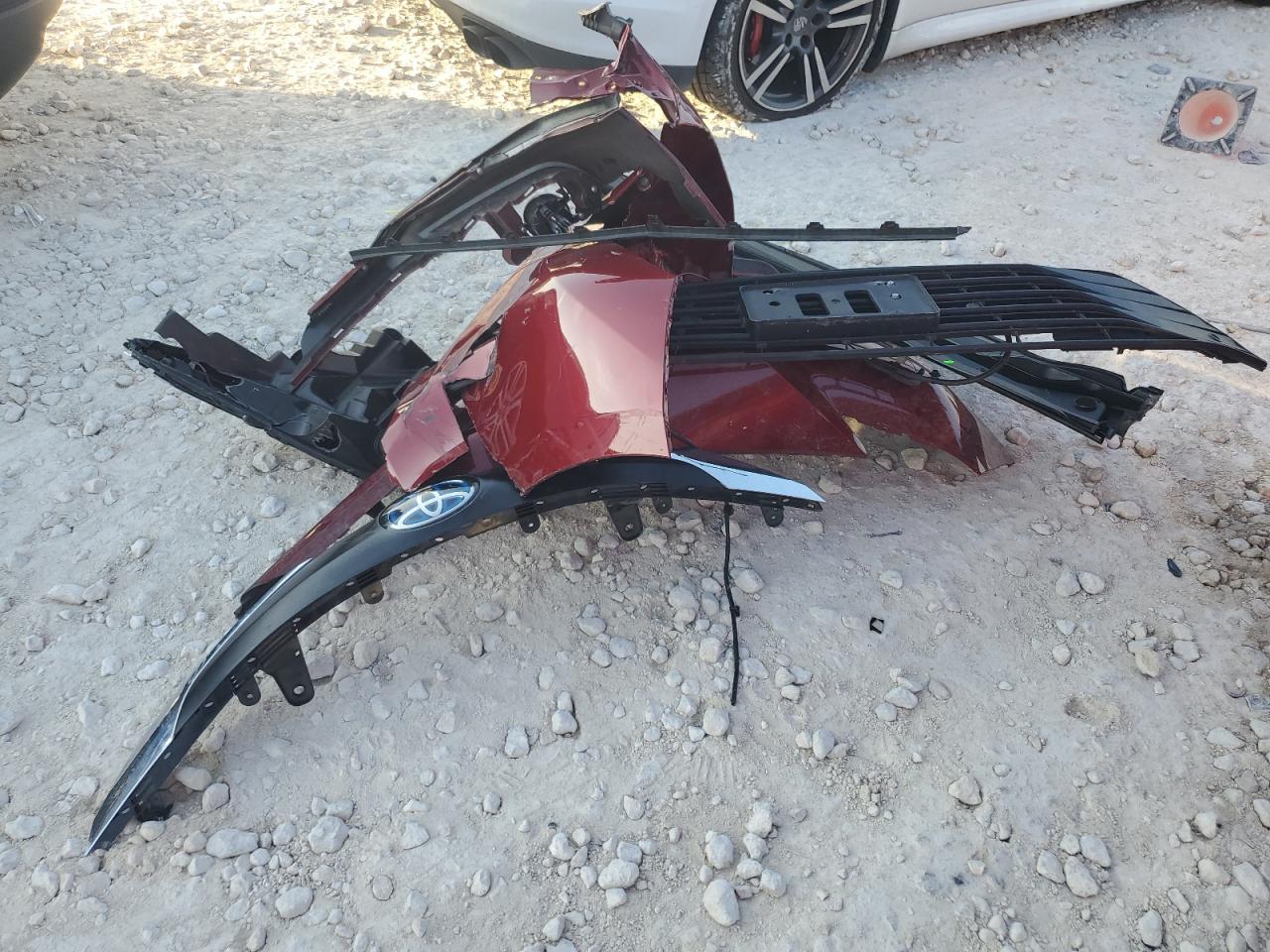 2022 TOYOTA SIENNA XLE VIN:5TDYRKEC8NS117563