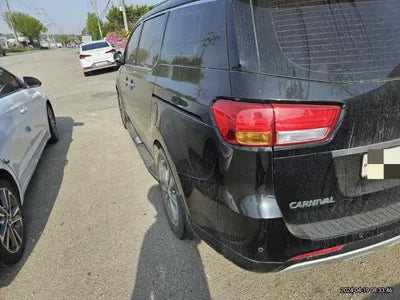 2016 Kia Carnival VIN:
