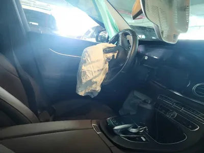 2018 Mercedes-Benz E 300 VIN: