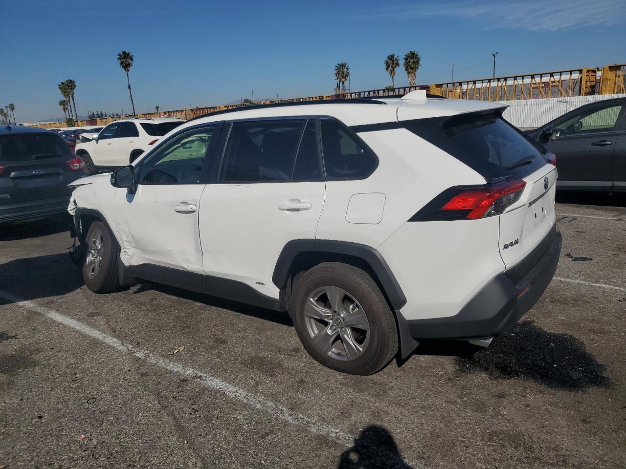 2024 TOYOTA RAV4 LE VIN:JTMMWRFV2RD270859