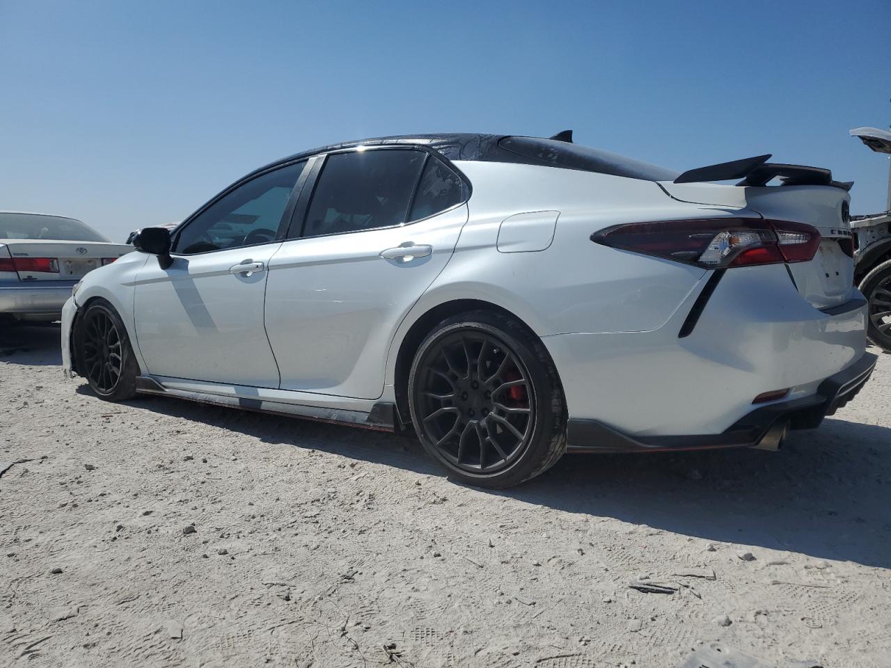 2022 TOYOTA CAMRY TRD VIN:4T1KZ1AK1NU069537