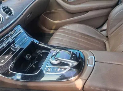 2016 Mercedes-Benz E 220 VIN: